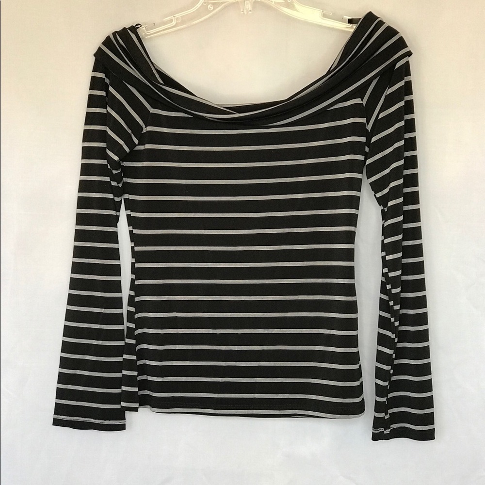 White House Black Market On or off shoulder Top